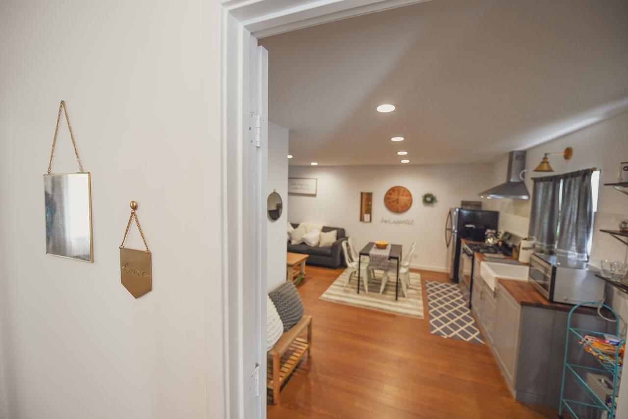 Charming Valley Village Guesthouse Permit # Hsr Two Three Zero Zero 2794 Los Angeles Buitenkant foto